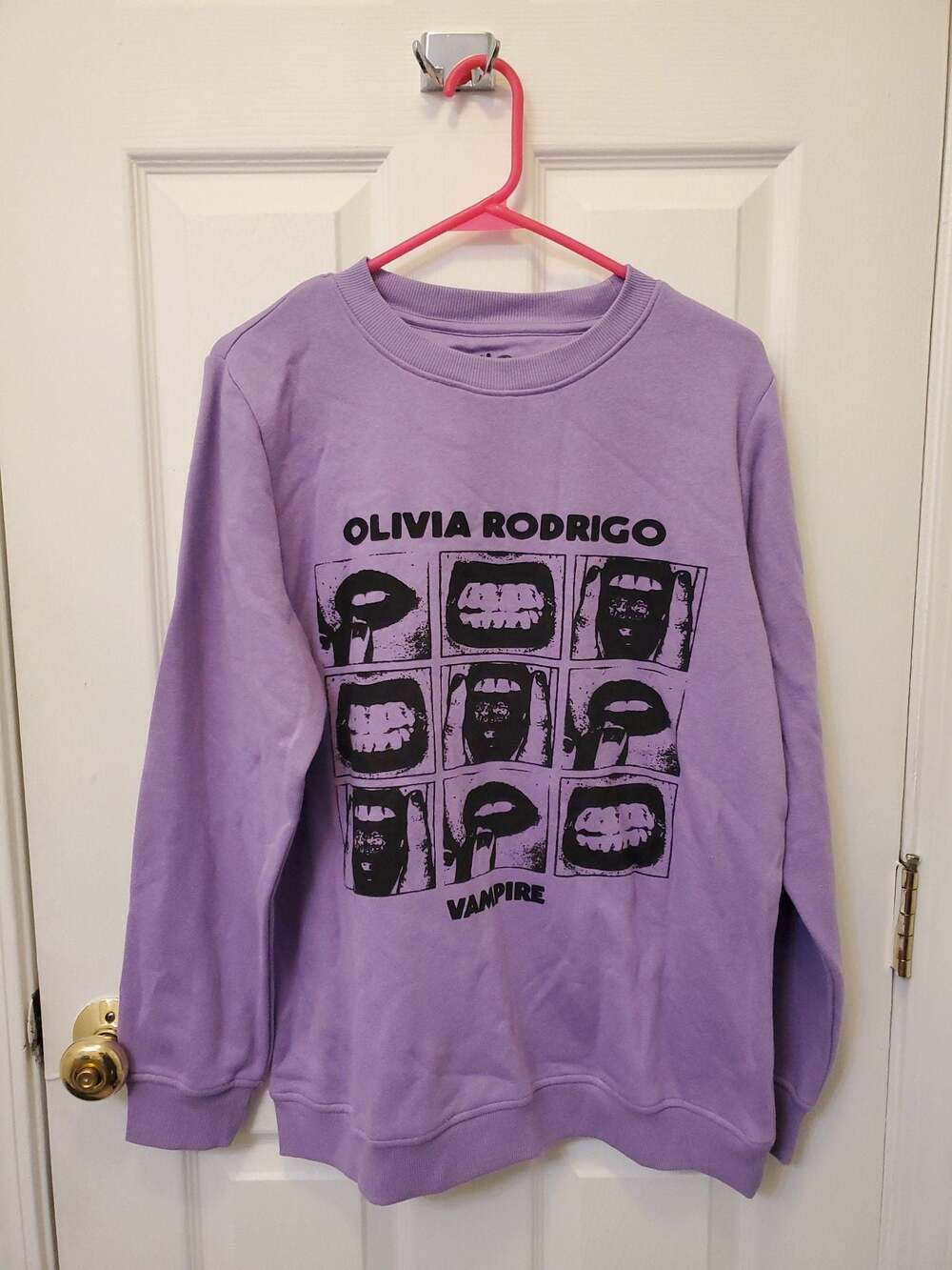 Olivia Rodrigo 'Vampire' Graphic Crewneck Sweatshirt